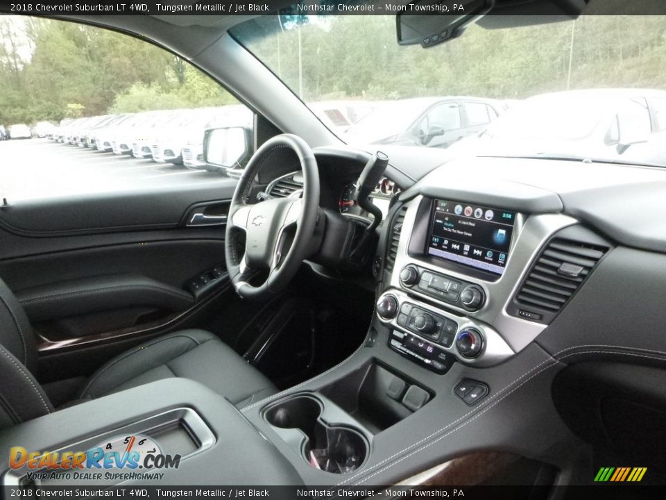 2018 Chevrolet Suburban LT 4WD Tungsten Metallic / Jet Black Photo #12