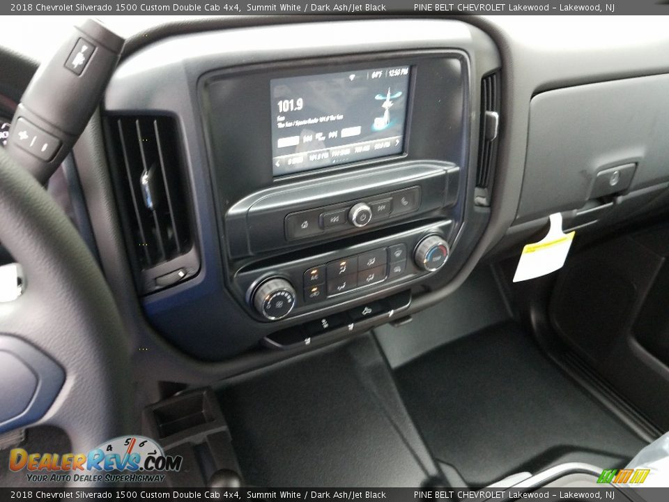2018 Chevrolet Silverado 1500 Custom Double Cab 4x4 Summit White / Dark Ash/Jet Black Photo #10