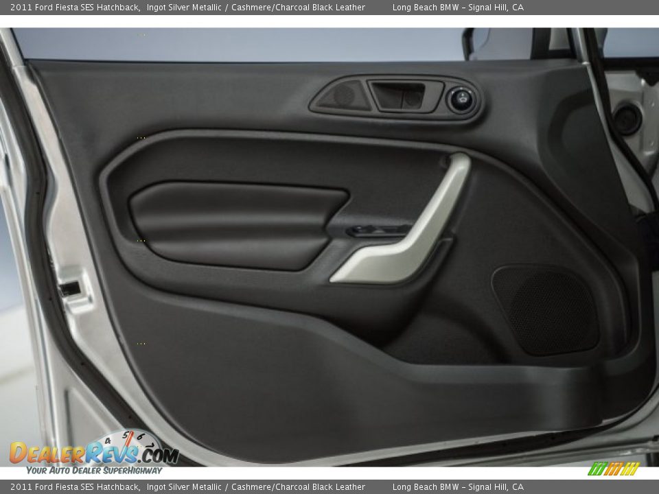 2011 Ford Fiesta SES Hatchback Ingot Silver Metallic / Cashmere/Charcoal Black Leather Photo #18