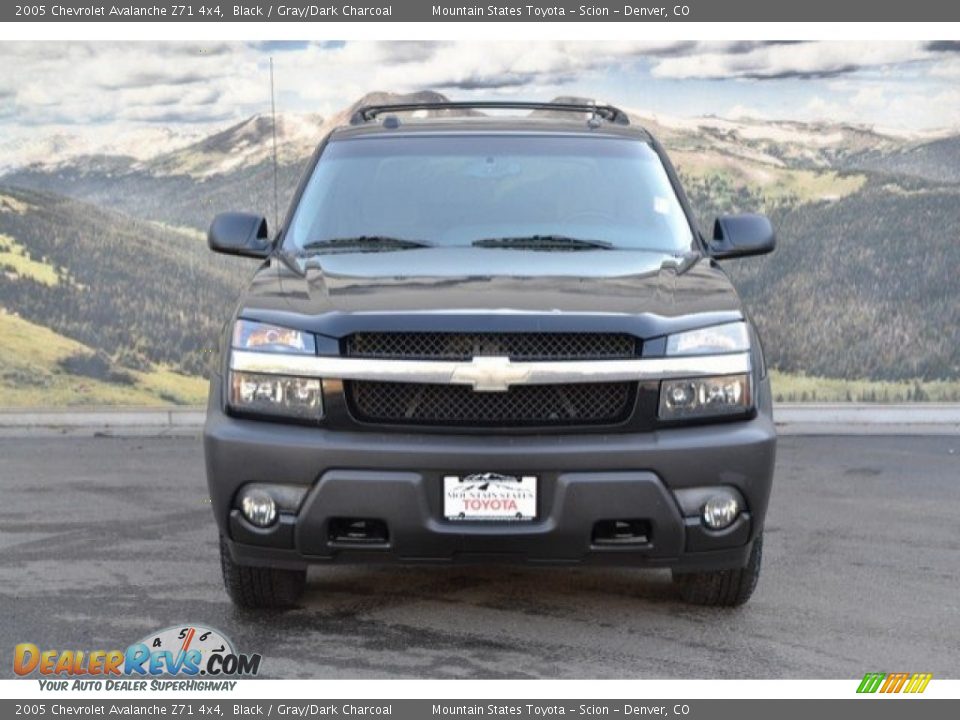 2005 Chevrolet Avalanche Z71 4x4 Black / Gray/Dark Charcoal Photo #4