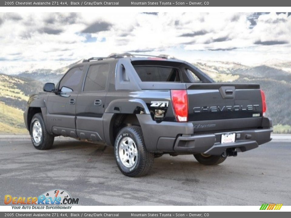 2005 Chevrolet Avalanche Z71 4x4 Black / Gray/Dark Charcoal Photo #8