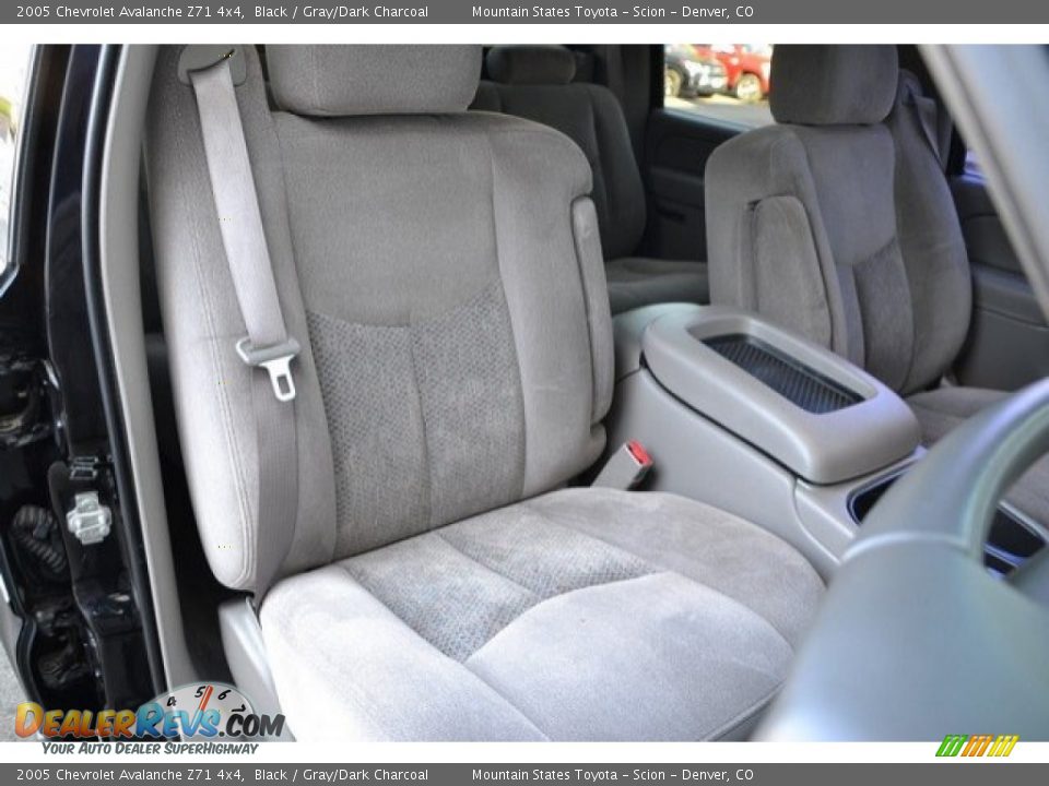 2005 Chevrolet Avalanche Z71 4x4 Black / Gray/Dark Charcoal Photo #19