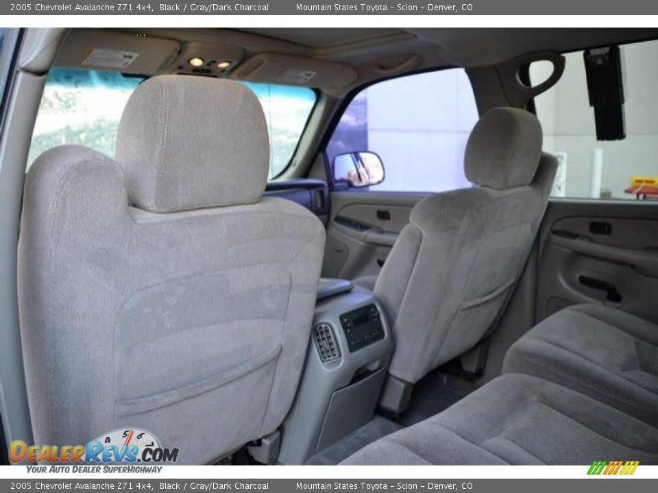 2005 Chevrolet Avalanche Z71 4x4 Black / Gray/Dark Charcoal Photo #20
