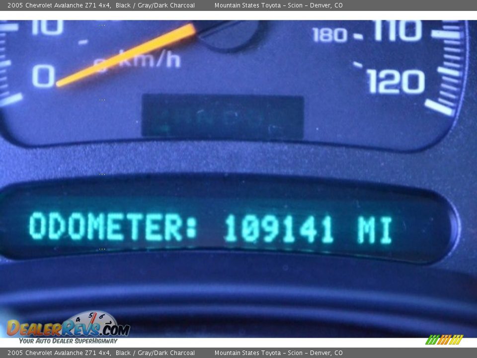 2005 Chevrolet Avalanche Z71 4x4 Black / Gray/Dark Charcoal Photo #30