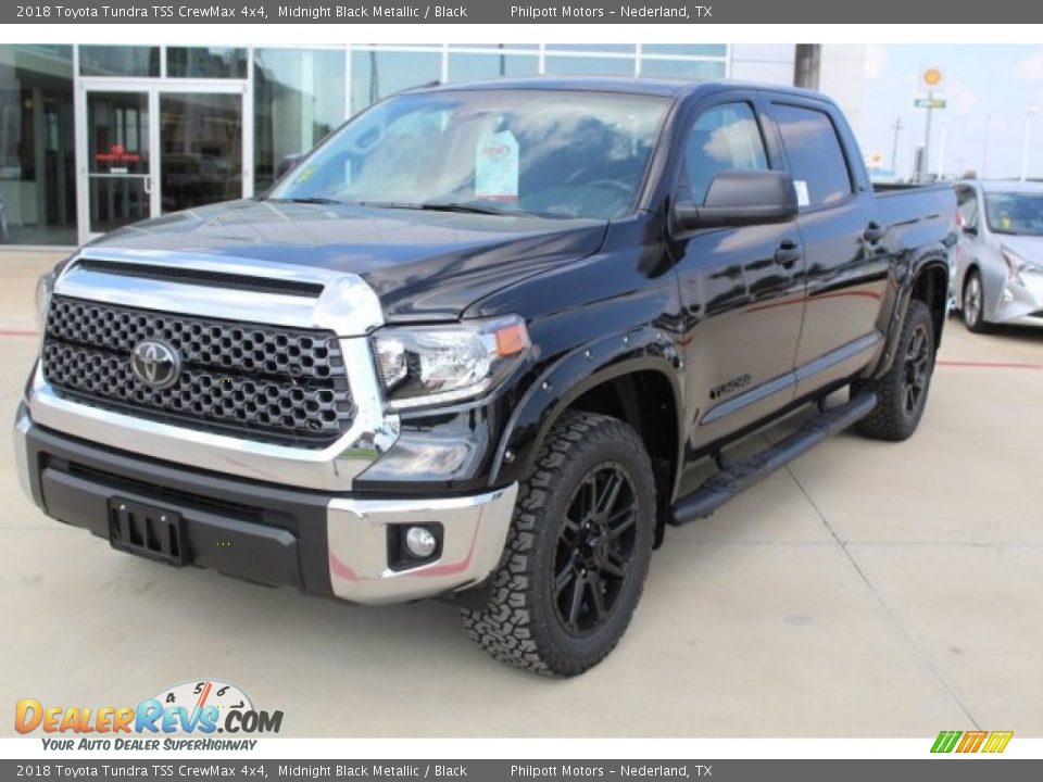 Front 3/4 View of 2018 Toyota Tundra TSS CrewMax 4x4 Photo #3