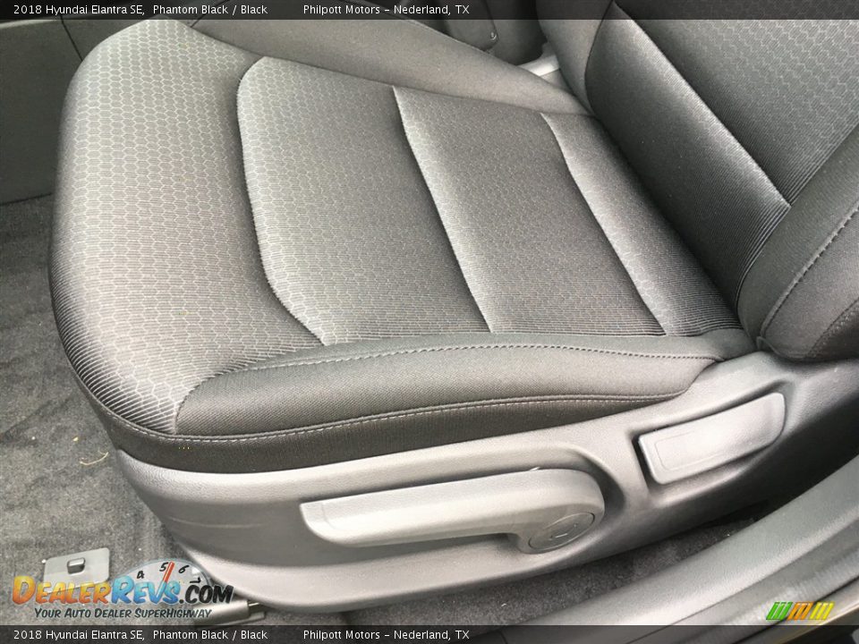 2018 Hyundai Elantra SE Phantom Black / Black Photo #8