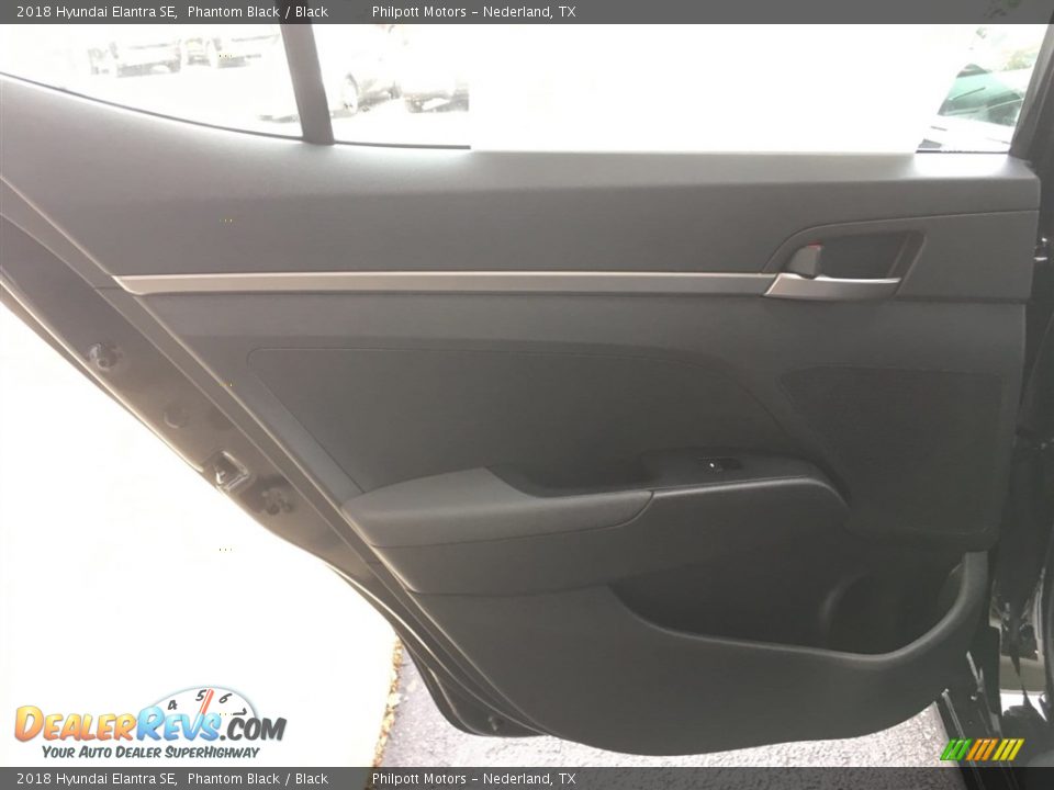 2018 Hyundai Elantra SE Phantom Black / Black Photo #18