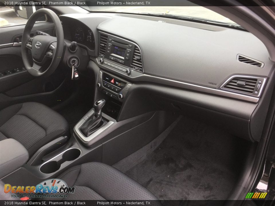 2018 Hyundai Elantra SE Phantom Black / Black Photo #28