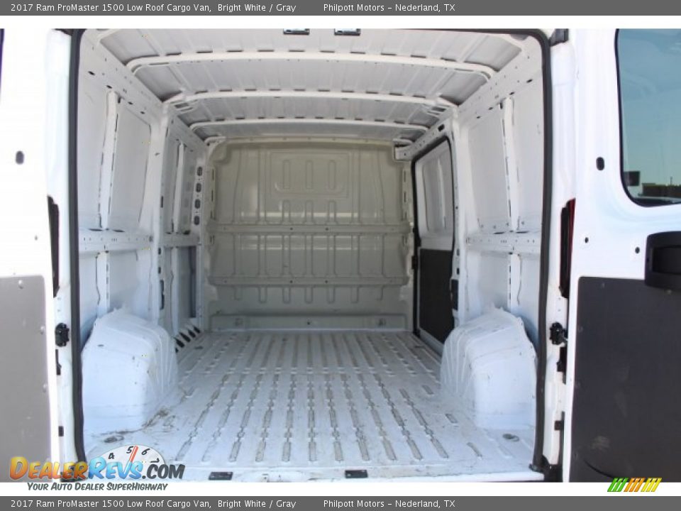 2017 Ram ProMaster 1500 Low Roof Cargo Van Bright White / Gray Photo #8