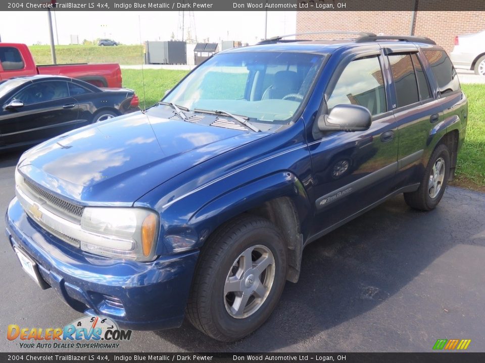2004 Chevrolet TrailBlazer LS 4x4 Indigo Blue Metallic / Dark Pewter Photo #3