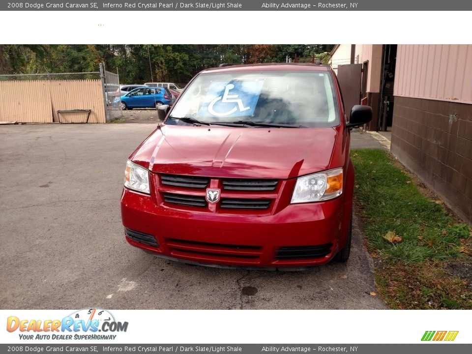 2008 Dodge Grand Caravan SE Inferno Red Crystal Pearl / Dark Slate/Light Shale Photo #2
