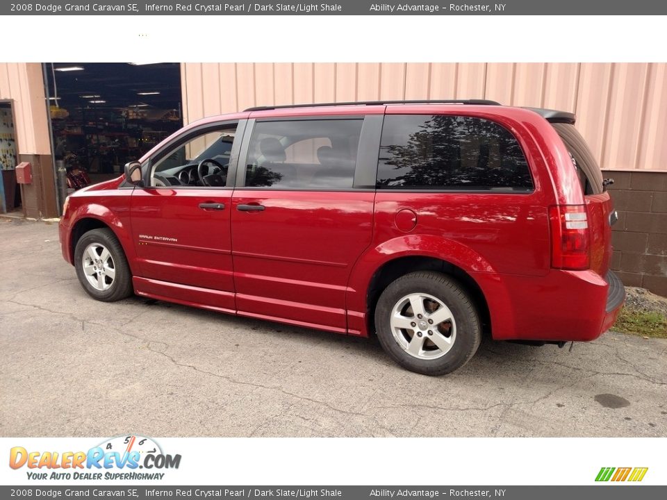 2008 Dodge Grand Caravan SE Inferno Red Crystal Pearl / Dark Slate/Light Shale Photo #11