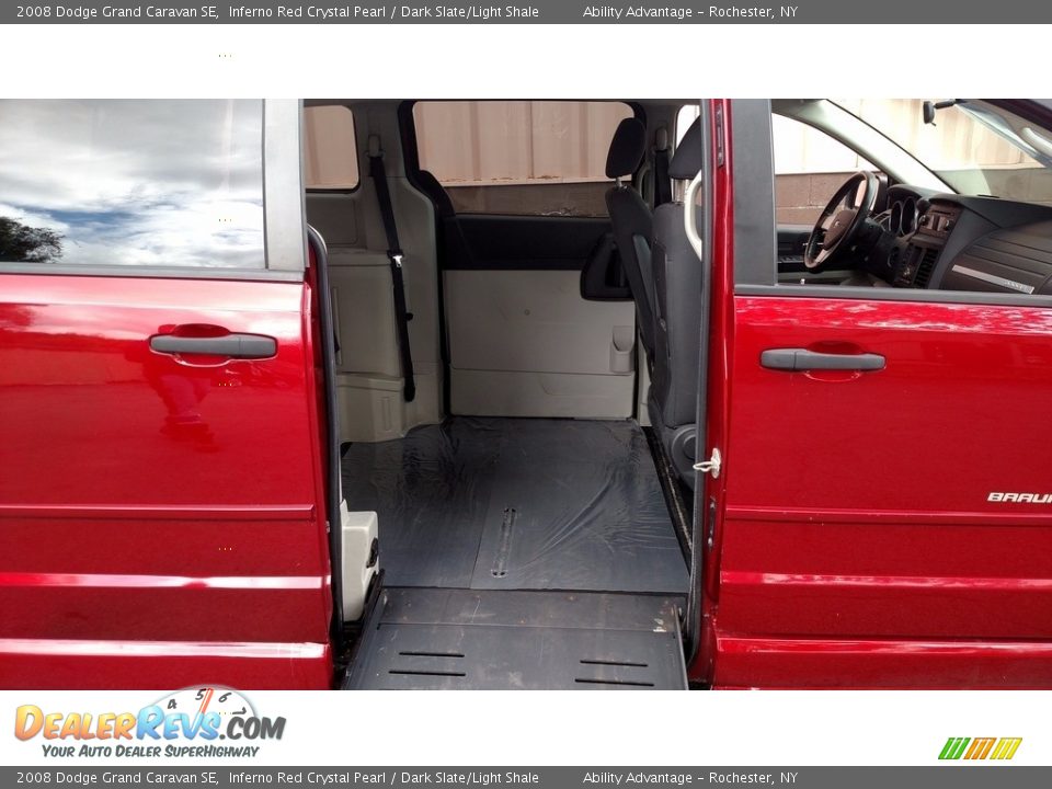 2008 Dodge Grand Caravan SE Inferno Red Crystal Pearl / Dark Slate/Light Shale Photo #14