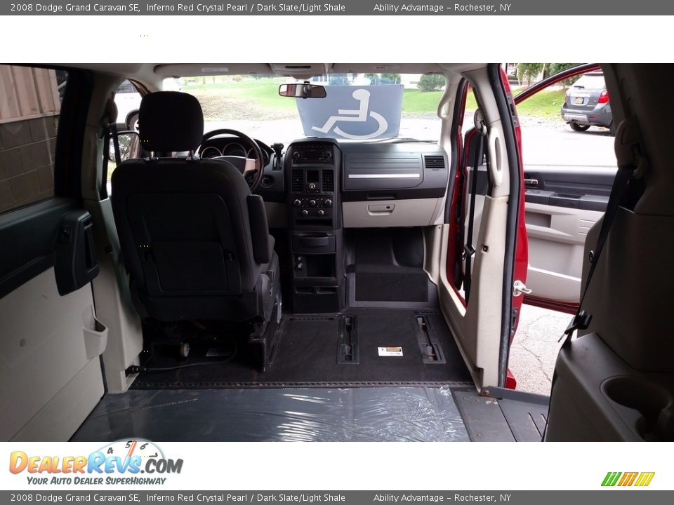 2008 Dodge Grand Caravan SE Inferno Red Crystal Pearl / Dark Slate/Light Shale Photo #19