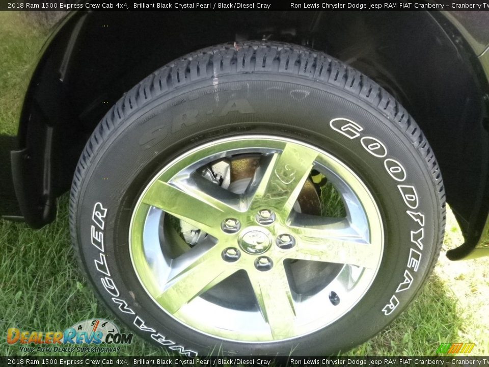 2018 Ram 1500 Express Crew Cab 4x4 Brilliant Black Crystal Pearl / Black/Diesel Gray Photo #10