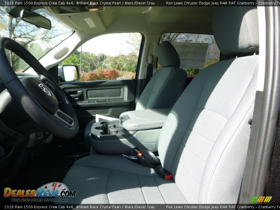 2018 Ram 1500 Express Crew Cab 4x4 Brilliant Black Crystal Pearl / Black/Diesel Gray Photo #13