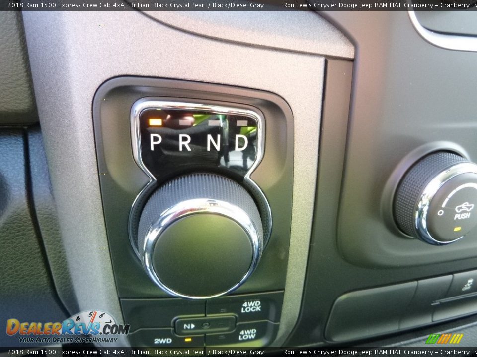 2018 Ram 1500 Express Crew Cab 4x4 Brilliant Black Crystal Pearl / Black/Diesel Gray Photo #20