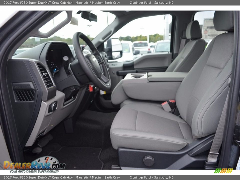 2017 Ford F250 Super Duty XLT Crew Cab 4x4 Magnetic / Medium Earth Gray Photo #8
