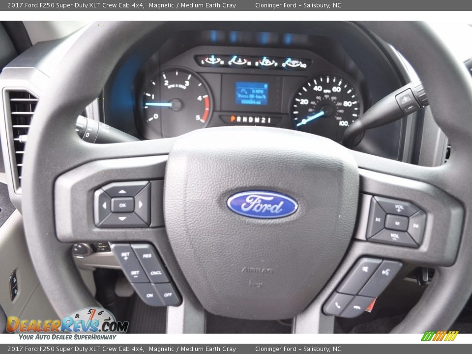 2017 Ford F250 Super Duty XLT Crew Cab 4x4 Magnetic / Medium Earth Gray Photo #15