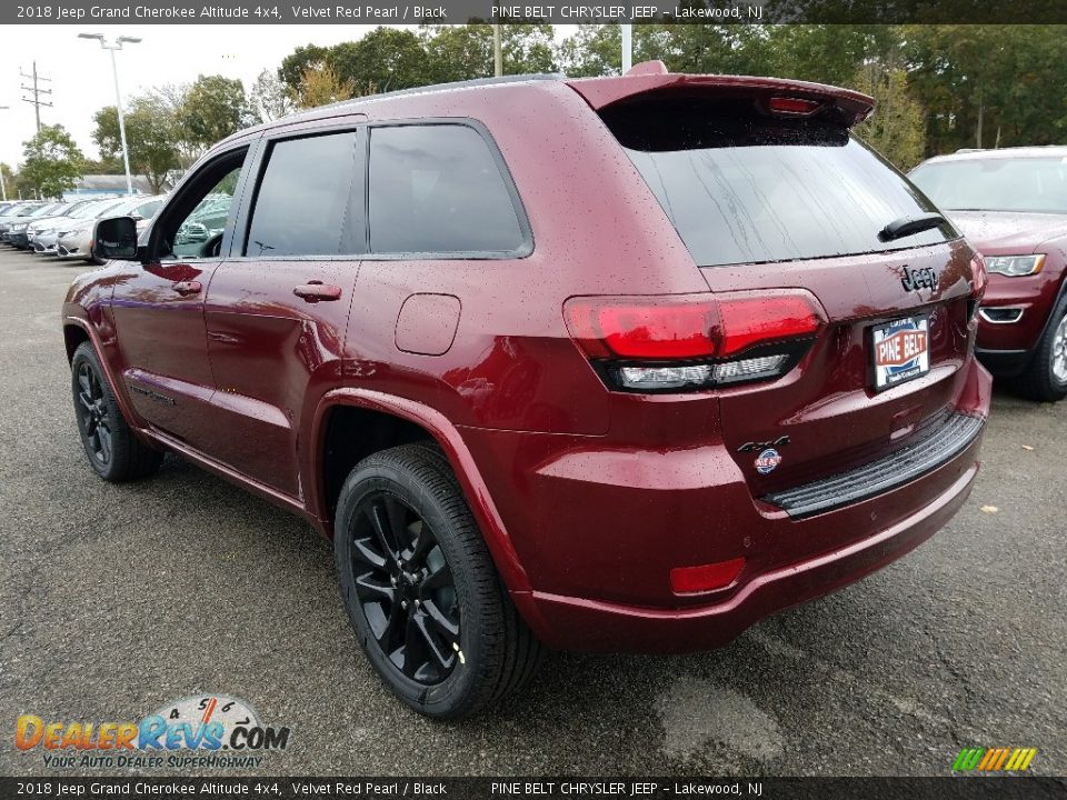 2018 Jeep Grand Cherokee Altitude 4x4 Velvet Red Pearl / Black Photo #4