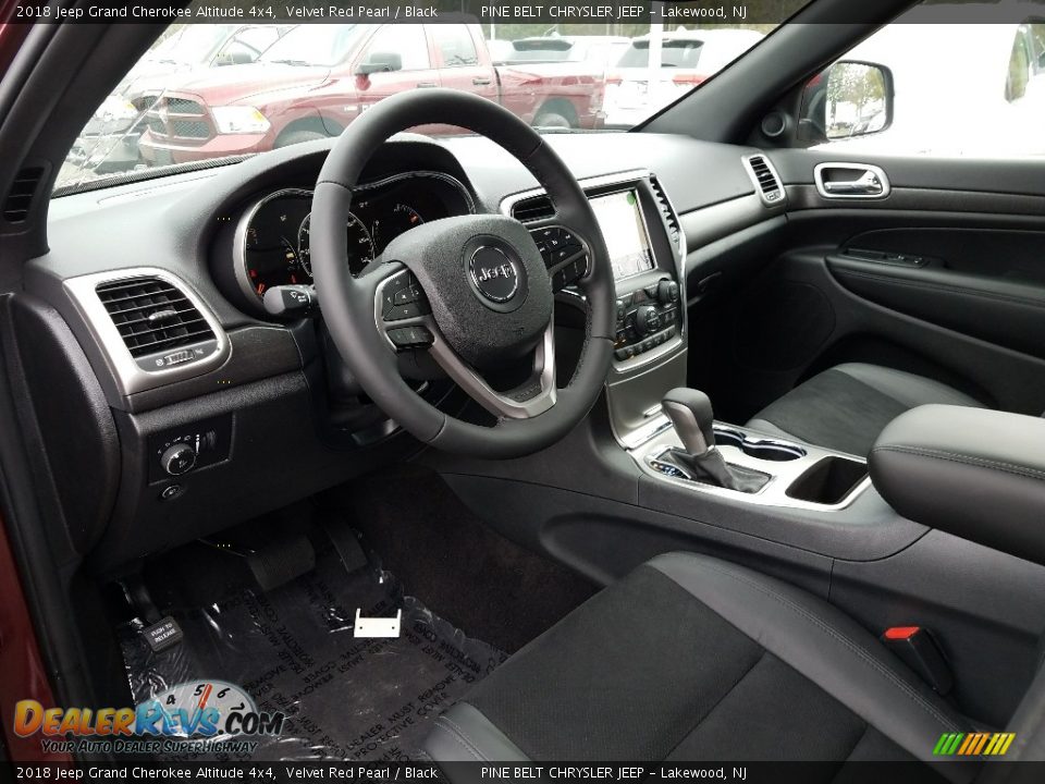 2018 Jeep Grand Cherokee Altitude 4x4 Velvet Red Pearl / Black Photo #7