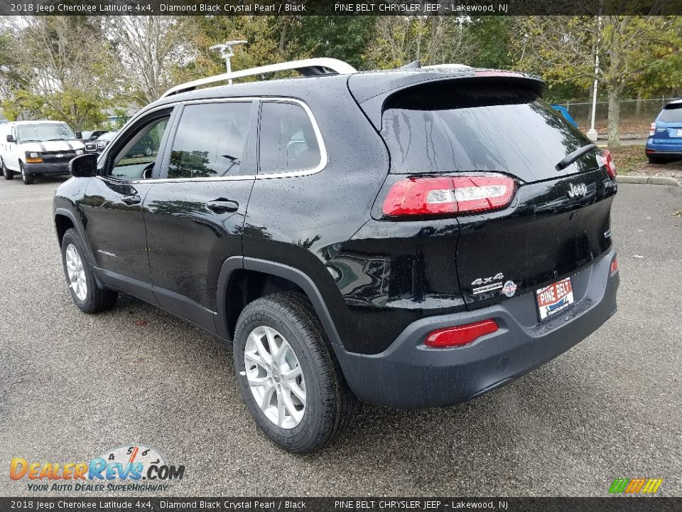 2018 Jeep Cherokee Latitude 4x4 Diamond Black Crystal Pearl / Black Photo #4