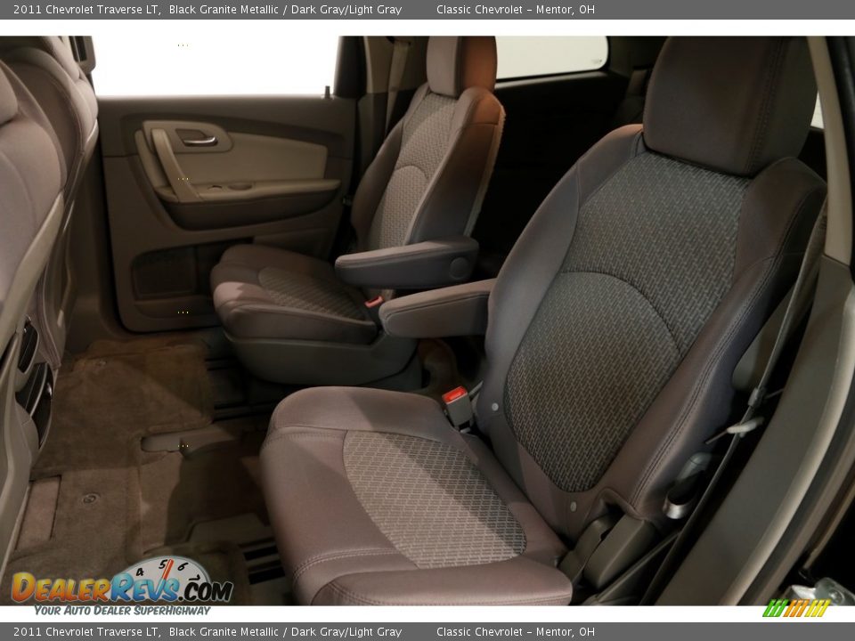 2011 Chevrolet Traverse LT Black Granite Metallic / Dark Gray/Light Gray Photo #12
