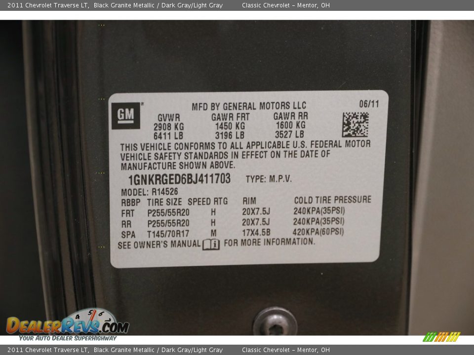 2011 Chevrolet Traverse LT Black Granite Metallic / Dark Gray/Light Gray Photo #16