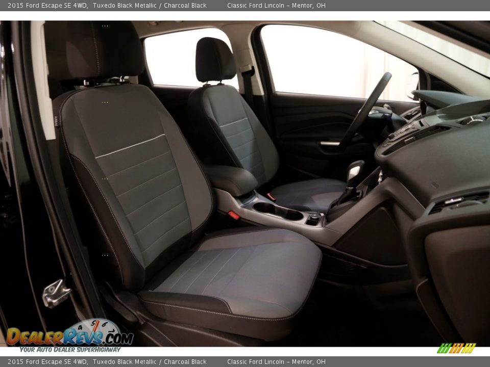 2015 Ford Escape SE 4WD Tuxedo Black Metallic / Charcoal Black Photo #14