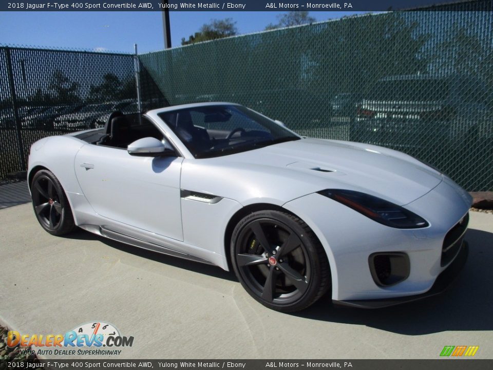 Front 3/4 View of 2018 Jaguar F-Type 400 Sport Convertible AWD Photo #1