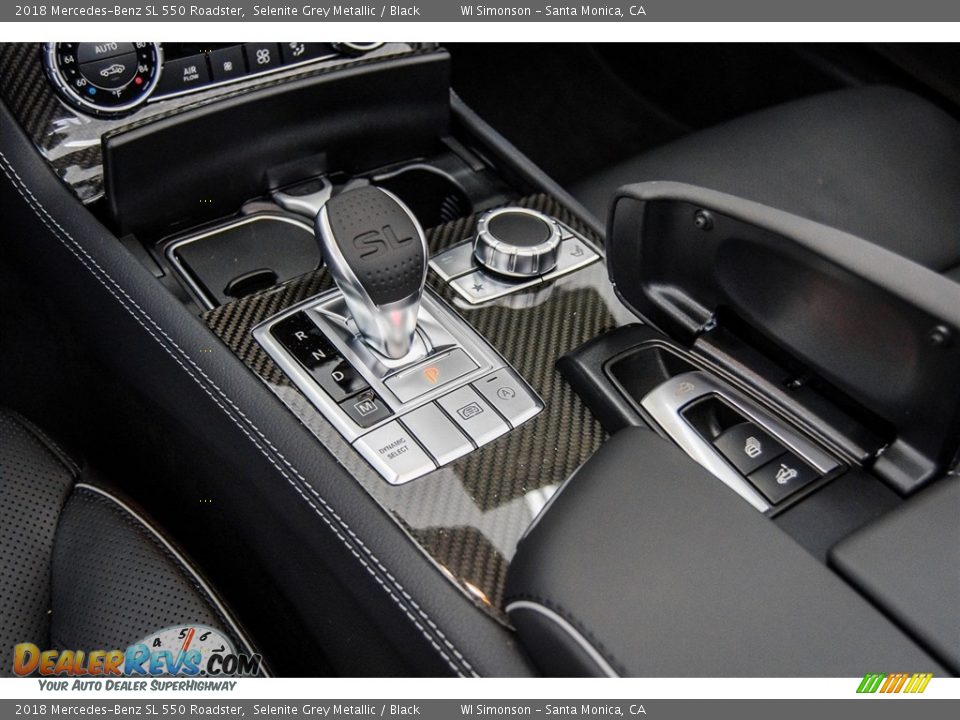 Controls of 2018 Mercedes-Benz SL 550 Roadster Photo #7