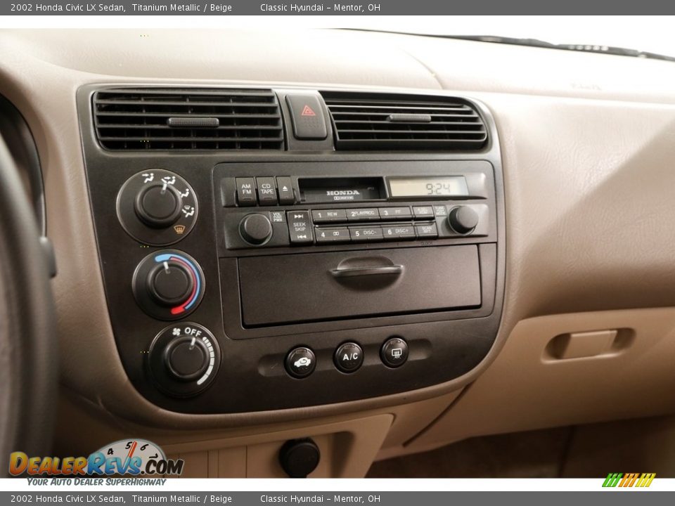 2002 Honda Civic LX Sedan Titanium Metallic / Beige Photo #8