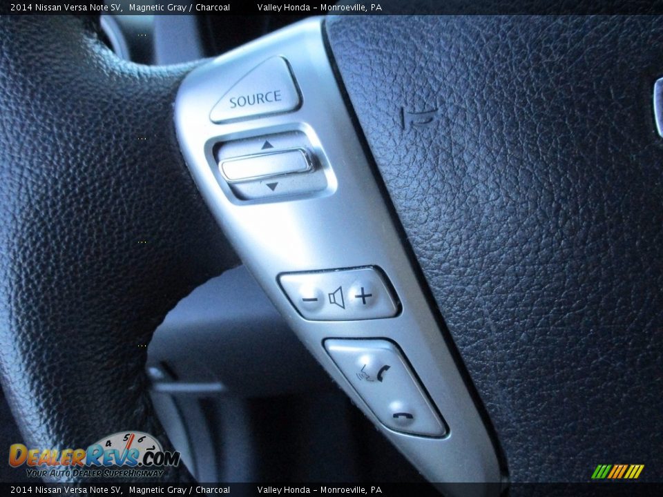 2014 Nissan Versa Note SV Magnetic Gray / Charcoal Photo #18