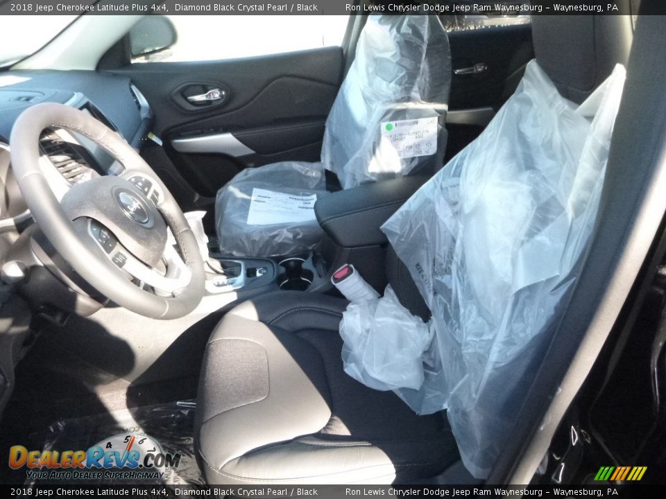 2018 Jeep Cherokee Latitude Plus 4x4 Diamond Black Crystal Pearl / Black Photo #13