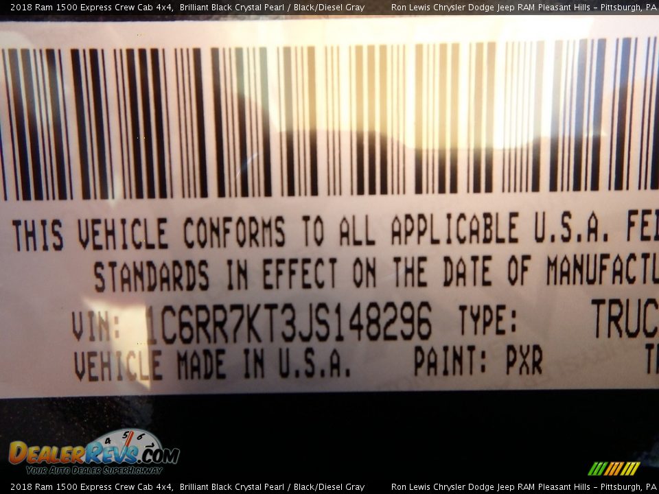 2018 Ram 1500 Express Crew Cab 4x4 Brilliant Black Crystal Pearl / Black/Diesel Gray Photo #14