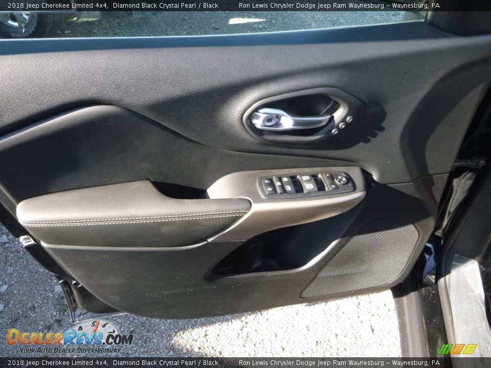 2018 Jeep Cherokee Limited 4x4 Diamond Black Crystal Pearl / Black Photo #12