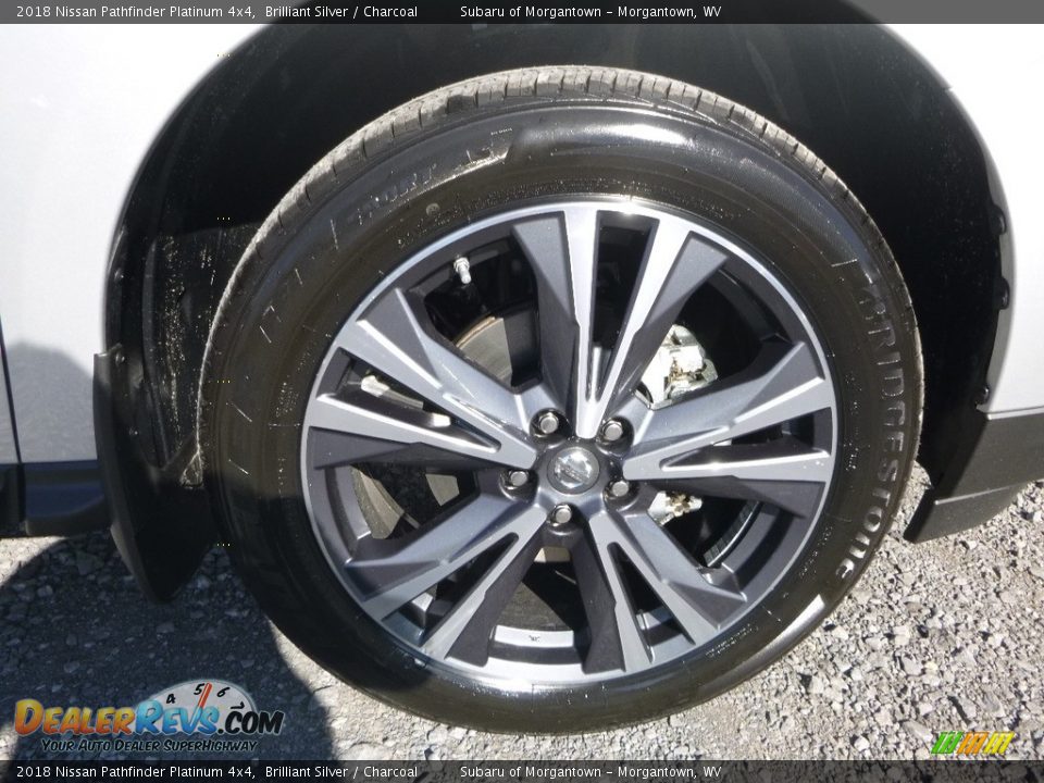 2018 Nissan Pathfinder Platinum 4x4 Brilliant Silver / Charcoal Photo #2