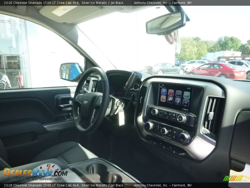 2018 Chevrolet Silverado 1500 LT Crew Cab 4x4 Silver Ice Metallic / Jet Black Photo #4
