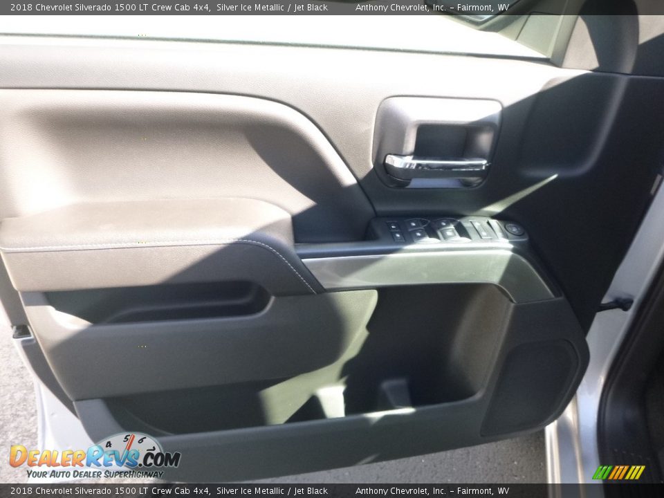 2018 Chevrolet Silverado 1500 LT Crew Cab 4x4 Silver Ice Metallic / Jet Black Photo #15
