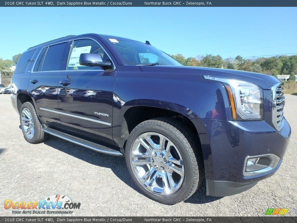 Front 3/4 View of 2018 GMC Yukon SLT 4WD Photo #3