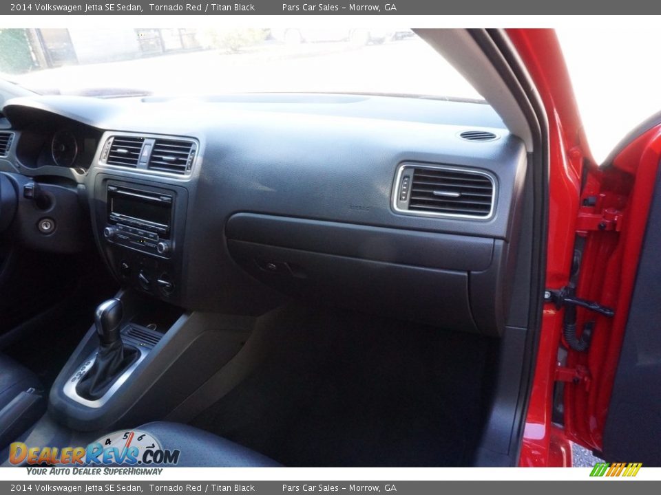 2014 Volkswagen Jetta SE Sedan Tornado Red / Titan Black Photo #12