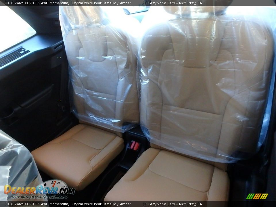 2018 Volvo XC90 T6 AWD Momentum Crystal White Pearl Metallic / Amber Photo #9