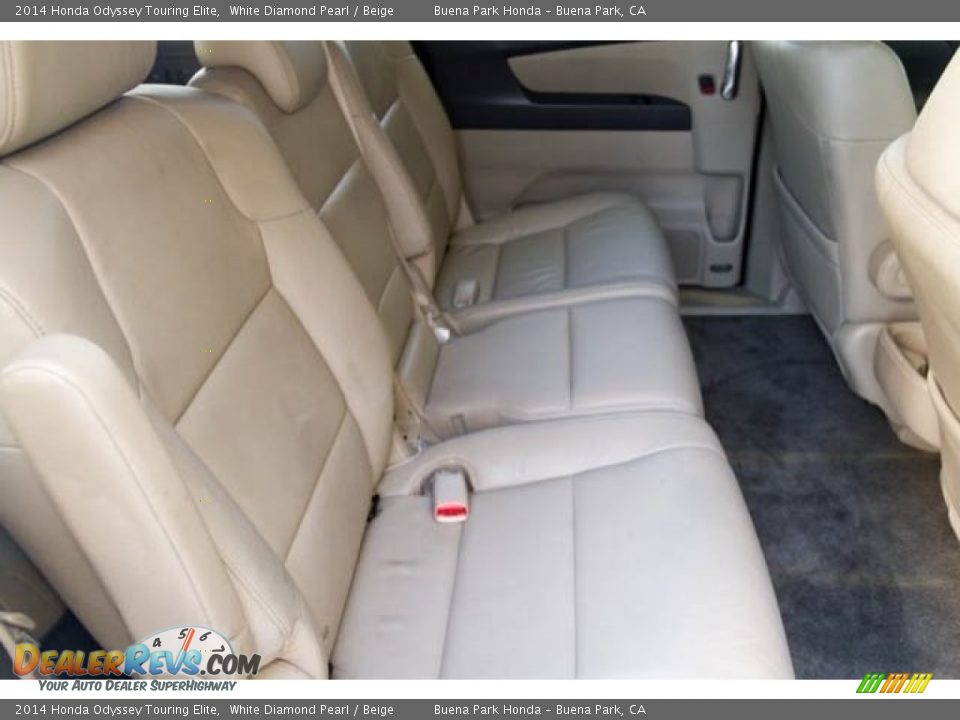 2014 Honda Odyssey Touring Elite White Diamond Pearl / Beige Photo #18