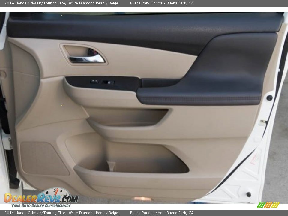 2014 Honda Odyssey Touring Elite White Diamond Pearl / Beige Photo #29