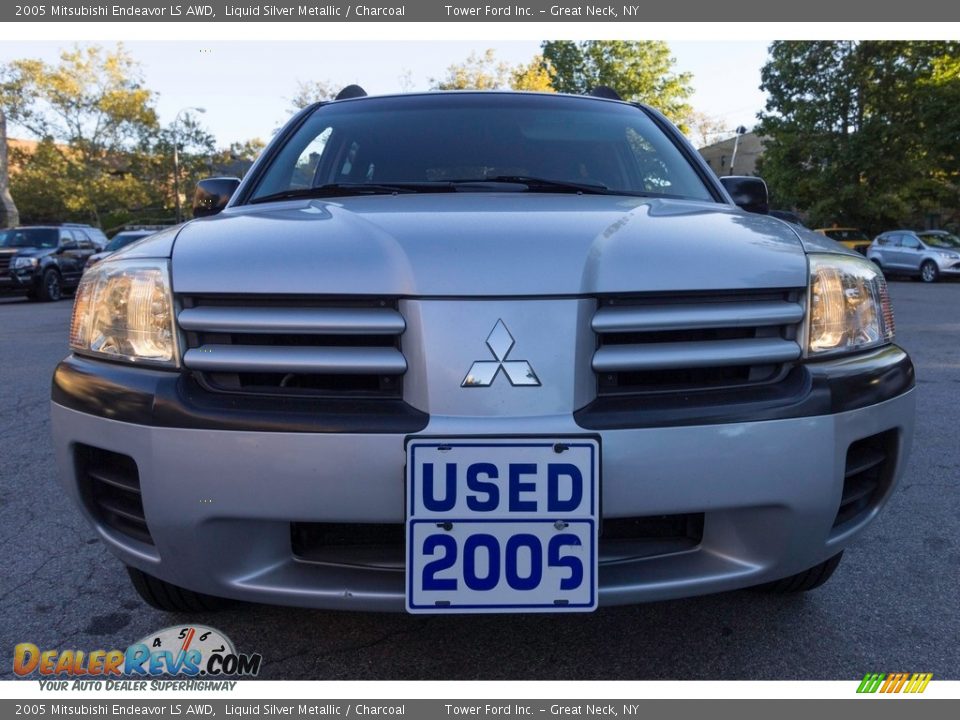 2005 Mitsubishi Endeavor LS AWD Liquid Silver Metallic / Charcoal Photo #2
