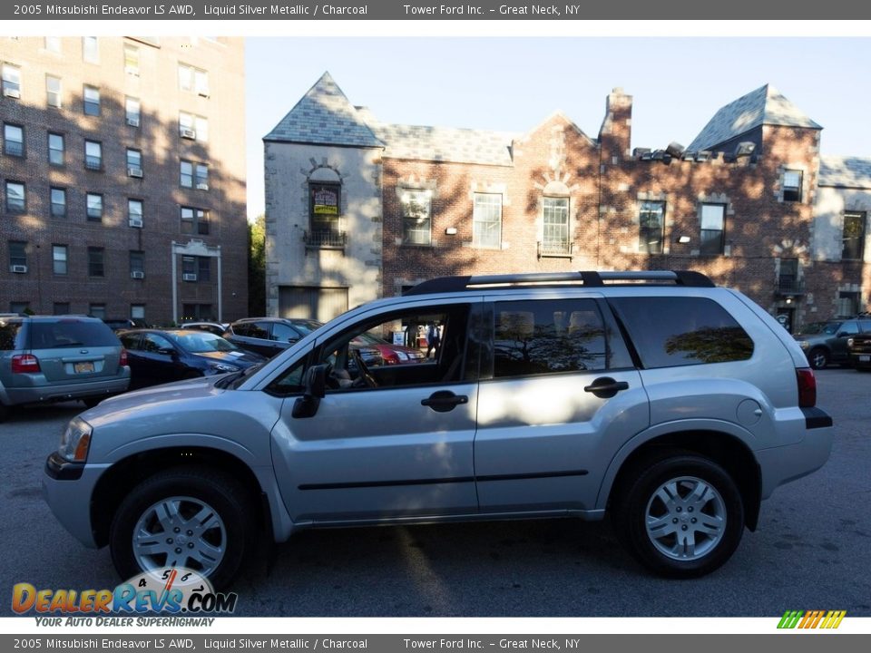 2005 Mitsubishi Endeavor LS AWD Liquid Silver Metallic / Charcoal Photo #3