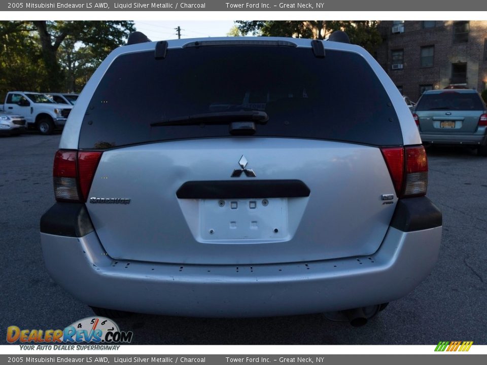 2005 Mitsubishi Endeavor LS AWD Liquid Silver Metallic / Charcoal Photo #5