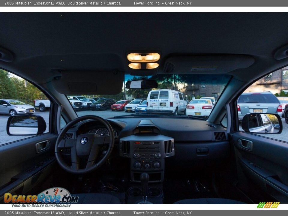 2005 Mitsubishi Endeavor LS AWD Liquid Silver Metallic / Charcoal Photo #13
