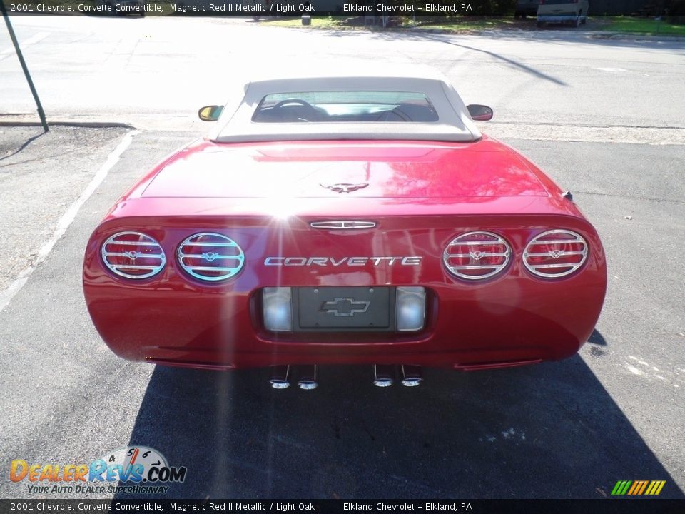 2001 Chevrolet Corvette Convertible Magnetic Red II Metallic / Light Oak Photo #7