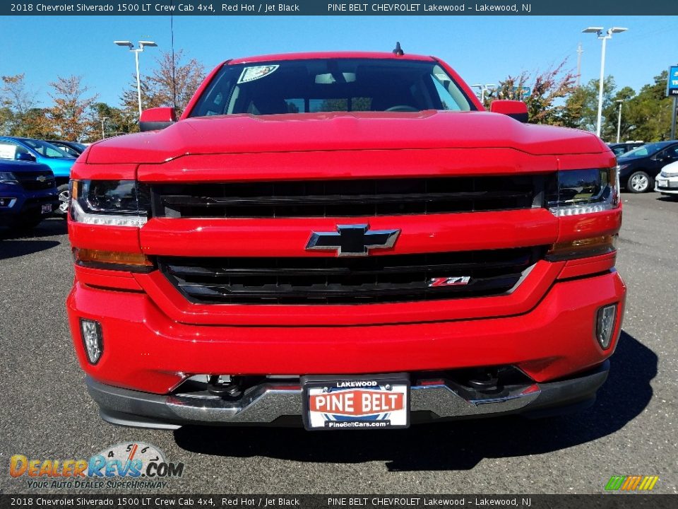 2018 Chevrolet Silverado 1500 LT Crew Cab 4x4 Red Hot / Jet Black Photo #2
